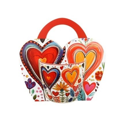 KUBEK 460 ML W KOSZYKU KOLOROWE SERCA 2